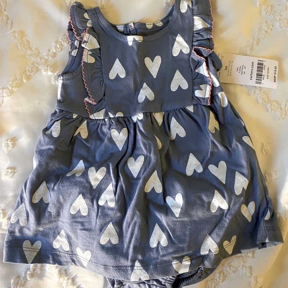 NWT Carter’s baby dress 0-3 months